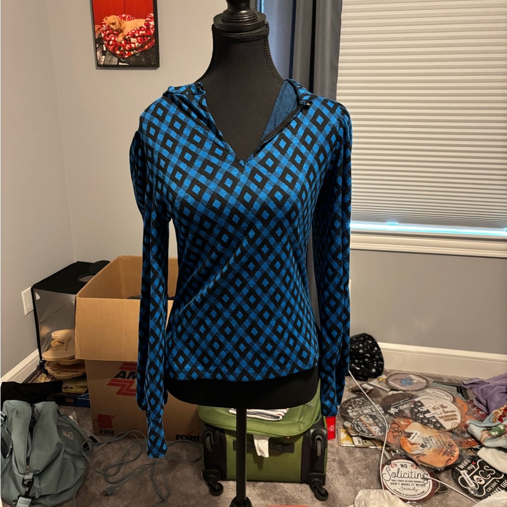 Suzy Shier Blue and Black Long Sleeve Wrap Hoodie